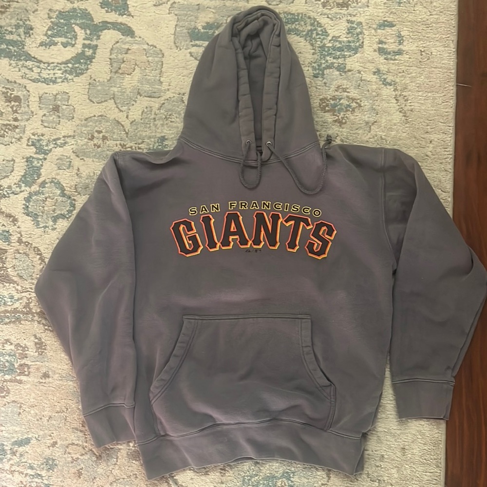 Giants sweatshirt
